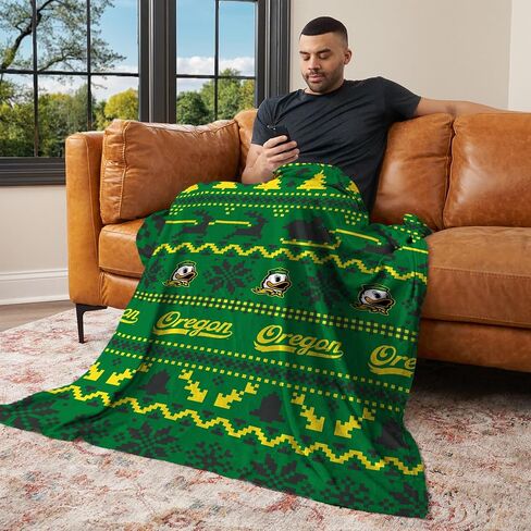 Northwest NCAA Oregon Ducks، وقت عيد الميلاد، بطانية رمي حريرية الملمس، 50 × 60 بوصة in Saudi Arabia