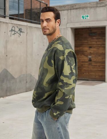 سويت شيرت مموه بياقة دائرية للرجال بلوفر كاجوال بأكمام طويلة من الصوف، بلوزة فضفاضة مطبوعة برسومات جرافيك لخريف وشتاء in Kuwait