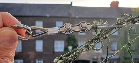 TooTaci 24pcs 1/16 "كابل المشابك M2 مقاطع حبل الأسلاك المزدوجة، 304 المشابك حبل الفولاذ المقاوم للصدأ مع المكسرات قفل مكافحة تخفيف، 1/16 سلك حبل السحابات المشابك لتعليق الأسلاك، سلك الحديقة، سلك السياج in Kuwait