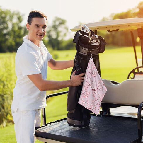 منشفة جولف مموهة من الألياف الدقيقة مع مشبك حلقة تسلق، قطعة قماش تنظيف مضحكة لكرات الجولف والنوادي، هدية للنساء والرجال، ولاعبي الجولف، والأب، والجد، وإكسسوارات الحقائب مقاس 40.64 سم × 60.96 سم - وردي مموه in Kuwait