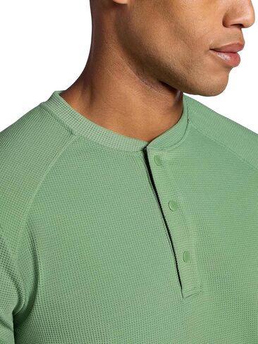 قميص Gaiam الرجالي المريح والرائع Henley، مقاس قياسي، خامة جاكار وافل صغيرة قابلة للتمدد متوسطة الوزن in Saudi Arabia