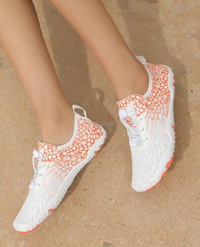 أحذية مائية من Aqua Socks أحذية سباحة مريحة سريعة الجفاف حافي القدمين لركوب الأمواج واليوجا والنساء والرجال in Saudi Arabia