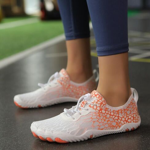 أحذية مائية من Aqua Socks أحذية سباحة مريحة سريعة الجفاف حافي القدمين لركوب الأمواج واليوجا والنساء والرجال in Saudi Arabia