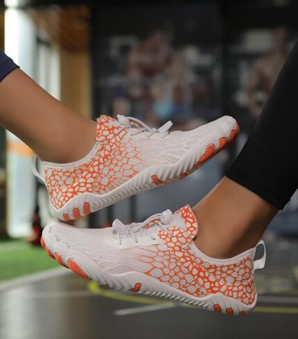 أحذية مائية من Aqua Socks أحذية سباحة مريحة سريعة الجفاف حافي القدمين لركوب الأمواج واليوجا والنساء والرجال in Saudi Arabia