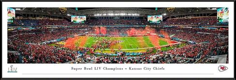 أبطال NFL Super Bowl LIV 2020، Kansas City Chiefs - ملصق غير مؤطر مقاس 40 × 13.5 من Blakeway Panoramas in Kuwait