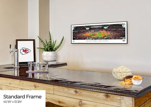 أبطال NFL Super Bowl LIV 2020، Kansas City Chiefs - ملصق غير مؤطر مقاس 40 × 13.5 من Blakeway Panoramas in Kuwait