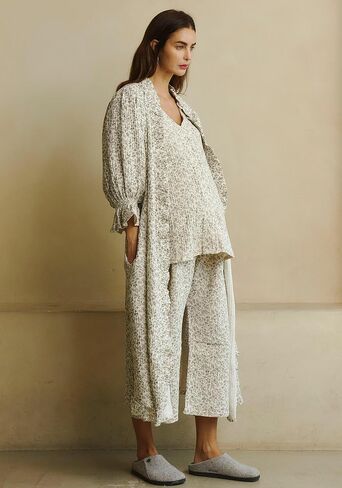 NOTHING FITS BUT Muslin Gauze Nursing Set, Postpartum Nursing Pajamas Set, Soft Pjs Sleepwear Maternity Loungewear in Kuwait