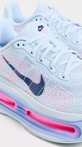Nike Women's Vomero Premium Sneakers in Saudi Arabia