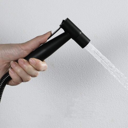 بخاخ حفاضات من القماش قابل للغسل يدويًا - مجموعة مسدس رش المرحاض الأسود صنبور غسيل نسائي من الفولاذ المقاوم للصدأ بطول 1.5 متر من الفولاذ المقاوم للصدأ مثبت على الحائط in Kuwait