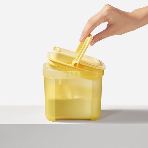 موزع تركيبة الأطفال مضاد للصدمات أثناء التنقل، حاوية تركيبة محكمة الغلق مع مغرفة للسفر والأنشطة الخارجية للأطفال الرضع (أبيض، 1000 مل) in Kuwait