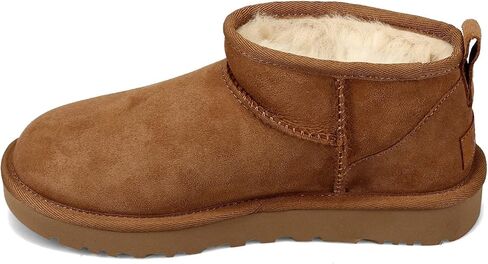 حذاء UGG نسائي كلاسيكي صغير جدًا للكاحل، كستنائي، 9 US in Saudi Arabia