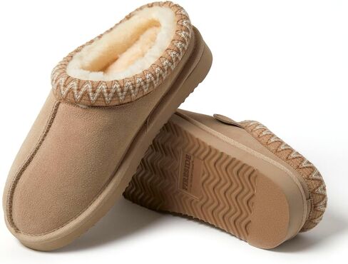شبشب نسائي من Fireside من Dearfoams Greta Original Shearling Clog، قباقيب من الجلد السويدي الطبيعي بنسبة 100% للاستخدام الخارجي والداخلي in Kuwait