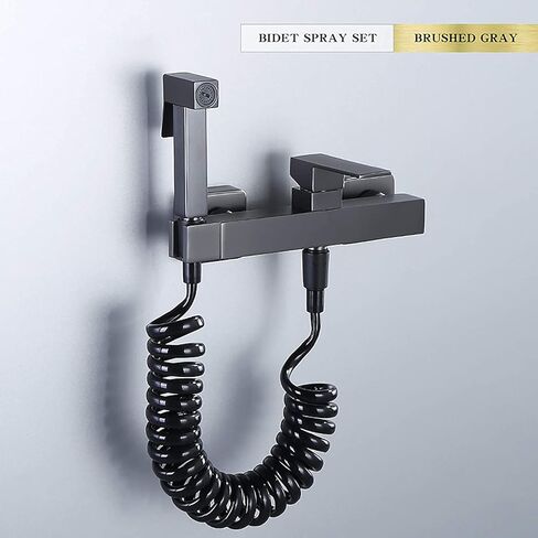 طقم بخاخ محمول باللون الرمادي المصقول للمرحاض، مجموعة بخاخ حفاضات قماشية للحمام مثبتة على الحائط من النحاس للمياه الساخنة والباردة، طقم بخاخ للنظافة الشخصية in Kuwait