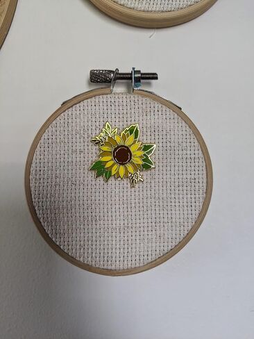 Sunflower Needle Minder in Saudi Arabia