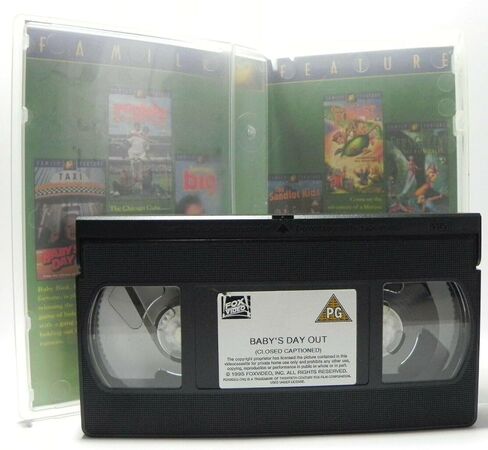 يوم الطفل خارج [VHS] in Saudi Arabia