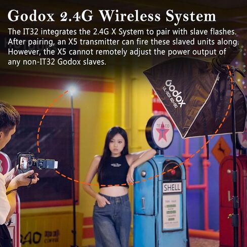 Godox IT32 كاميرا فلاش LCD تعمل باللمس، رأس فلاش مرن، عاكس وموزع مدمج، ضوء النمذجة LED، متوافق مع مشغلات فلاش Godox X5، X3، X2T، XPro، وXPro II in Kuwait