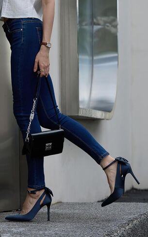 حذاء نسائي بكعب عالٍ بمقدمة مدببة وحزام للكاحل وربطة عنق وربطة عنق لحفلات الزفاف in Kuwait