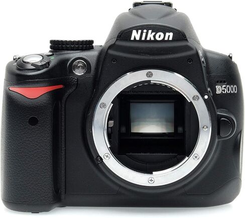 كاميرا نيكون D5000 12.3 ميجابكسل DX رقمية SLR مع شاشة LCD متغيرة الزاوية 2.7 بوصة (الهيكل فقط) in Kuwait