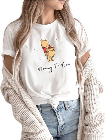 قميص Mommy to Bee، قميص الأم اللطيف، تي شيرت يكشف عن الحمل، تي شيرت هدية للأم الجديدة، قميص هدية للأم، قميص عيد الأم، قميص الأم المتوقعة، قميص حمل بطابع النحل، تي شيرت إعلان الحمل in Kuwait