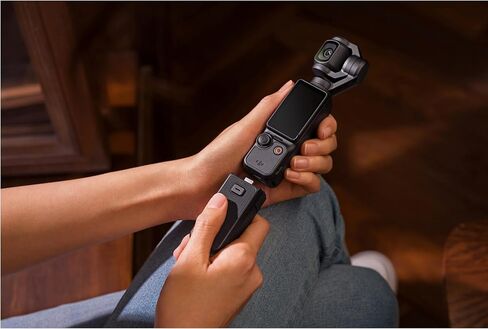 DJI Battery Handle for Osmo Pocket 3, 950mAh Battery, Increases Operating Time by 62%, USB-C Port, 1/4"-20 Mounting Thread, Black, 2.8 x 1.3 x 1.1 Inches, 2.2 Ounces (Bulk Packaging) in Saudi Arabia