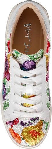 Betsey Johnson Womens Damon in Saudi Arabia