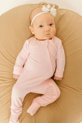 بذلة Baby Footie من Stroller Society، بذلة طفلة، بذلة طفل رضيع، رومبير للأطفال، 0-3 أشهر، فيسكوز من الخيزران in Kuwait