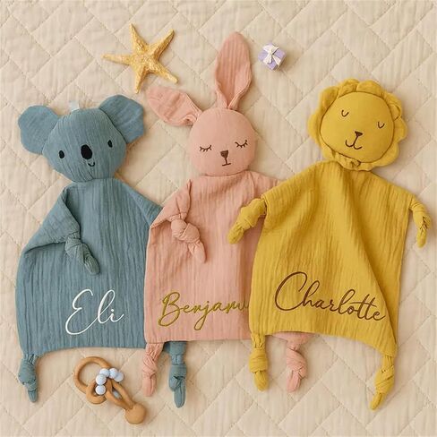 شخصية Babys Lovey بطانية مع الاسم، بطانية أمان مخصصة Loveys للأطفال، القطن العضوي موسلين الأرنب Loveys بطانيات هدايا حديثي الولادة للأطفال الأولاد والبنات، استحمام الطفل، عيد ميلاد، عيد الميلاد in Saudi Arabia