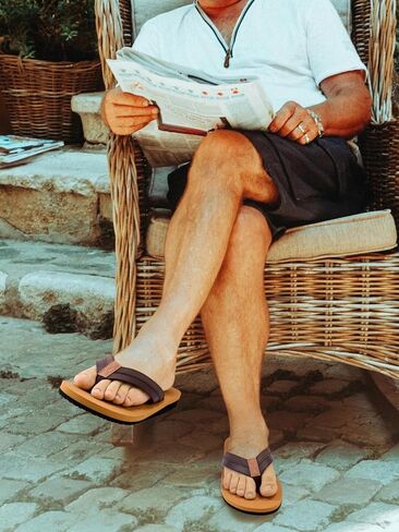 Men's Flip Flop Sandals Arch Support Yoga Mat Beach Sandals Slip On Walking Slides Slippers in Saudi Arabia