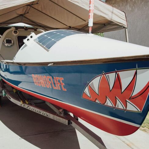 طلاء سفلي مضاد للحشف من توتال بوت سبارتان للقوارب - حماية متعددة المواسم للألياف الزجاجية والخشب والفولاذ (أحمر، جالون) in Kuwait