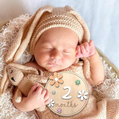 Baby Milestone Cards for Newborn Growth Tracking, Wooden Photo Props for Baby's First Year Memories in Saudi Arabia