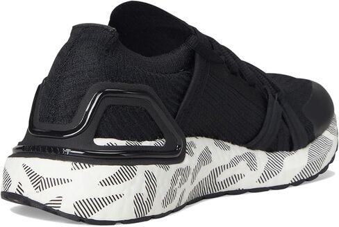 حذاء رياضي نسائي من adidas من Stella McCartney Ultraboost DNA in Kuwait