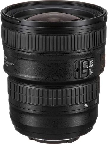 عدسة نيكون AF-S NIKKOR مقاس 18-35 مم f/3.5-4.5G ED (2207) + طقم فلتر + حافظة للغطاء + طقم تنظيف in Saudi Arabia