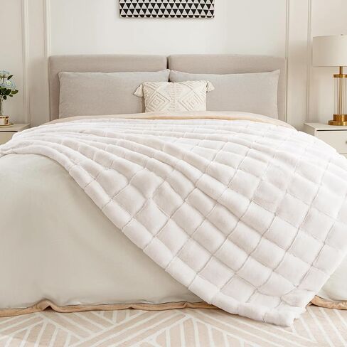 Touchat Faux Fur Throw Blanket, Luxury 1000GSM Ultra Thick Warm Rabbit Blanket for Couch Bed Sofa, 3D Checkered Pattern Soft Winter Heavy Minky Fluffy Blankets for Women Christmas Birthday Gift, White in Kuwait