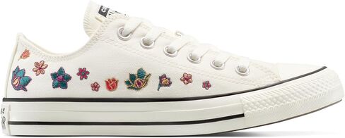 حذاء رياضي نسائي Chuck Taylor All Star Flowers منخفض من الأعلى من Converse in Saudi Arabia