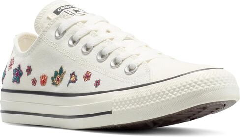 حذاء رياضي نسائي Chuck Taylor All Star Flowers منخفض من الأعلى من Converse in Saudi Arabia