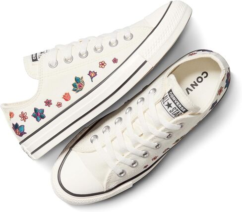 حذاء رياضي نسائي Chuck Taylor All Star Flowers منخفض من الأعلى من Converse in Saudi Arabia