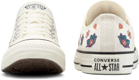 حذاء رياضي نسائي Chuck Taylor All Star Flowers منخفض من الأعلى من Converse in Saudi Arabia