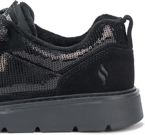 حذاء رياضي نسائي من Skechers، حذاء Cozy-Street Hiker Glam الرياضي in Saudi Arabia