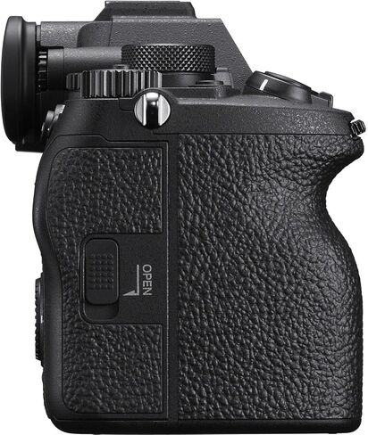 Sony a7 IV Mirrorless Camera with FE 28-70mm f/3.5-5.6 & Sony E 55-210mm f/4.5-6.3 & 420-800mm f/8 Lens + 128 GB Memory + Extra Battery + Camera Case + More (27pc Bundle) (Renewed) in Saudi Arabia