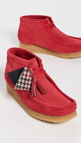 أحذية Wallabee النسائية من Clarks in Saudi Arabia