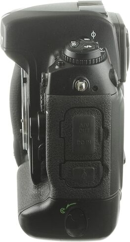 كاميرا نيكون D2Xs الرقمية SLR in Kuwait