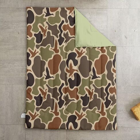 طقم سرير مموه للأطفال مكون من 4 قطع للأولاد، طقم لحاف للأطفال الصغار مموه للصيد في حقيبة تتضمن لحافًا وملاءة مسطحة وملاءة جاهزة وكيس وسادة in Kuwait