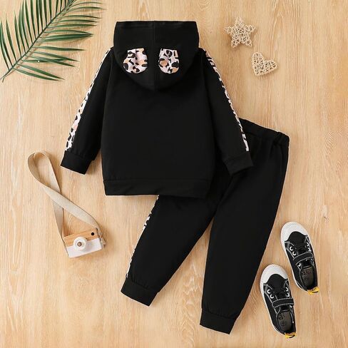 طقم ملابس بناتي مكون من قطعتين بقلنسوة بطبعة قلب ونقشة الفهد، قميص بطبعة قلب + طقم سروال بطبعة جلد الفهد (7-8T) in Kuwait