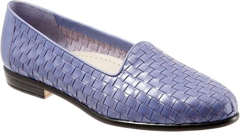 Trotters Women's Liz Loafer in Saudi Arabia