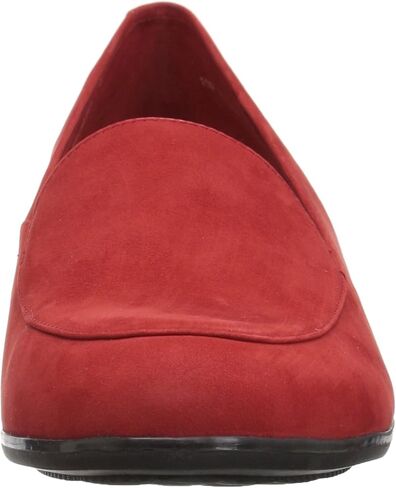 Trotters Women's Monarch Loafer in Saudi Arabia