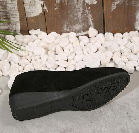Women's Ballet Flats Business Office Work Dress Shoes Low Wedge Round Toe Slip-Ons Comfortable Dressy Casual Flats Shoes in Saudi Arabia