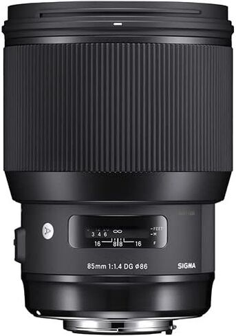 عدسة سيجما 85 ملم f/1.4 DG HSM Art لكاميرا Nikon F (321955) الحزمة: بطاقة ذاكرة 64 جيجابايت، قارئ بطاقات، حقيبة ظهر، حقيبة عدسة، أغطية عدسة، مجموعة مرشح 3 قطع، مجموعة تنظيف كاملة، حافظة للغطاء، والمزيد in Kuwait