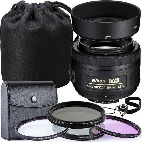 عدسة Nikon AF-S DX NIKKOR مقاس 35 مم f/1.8G - تتضمن: مرشح كثافة محايدة متغيرة (ND2 - ND400)، مجموعة مرشحات متعددة الطبقات مكونة من 3 قطع (UV، CLP، FLD)، وحافظة غطاء العدسة العالمية (حزمة ملحقات المبتدئين) in Kuwait