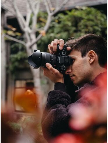عدسة FUJIFILM XF مقاس 16-55 مم f/2.8 R LM WR II + مجموعة مرشحات احترافية مكونة من 3 قطع، 72 مم UV/CPL/F + مجموعة تنظيف + بطاقة SanDisk SecureDigital Extreme PRO سعة 64 جيجابايت SDXC UHS-I C10,U3,V30 بسرعة 200 ميجابايت/ثانية + حافظة عدسة in Kuwait