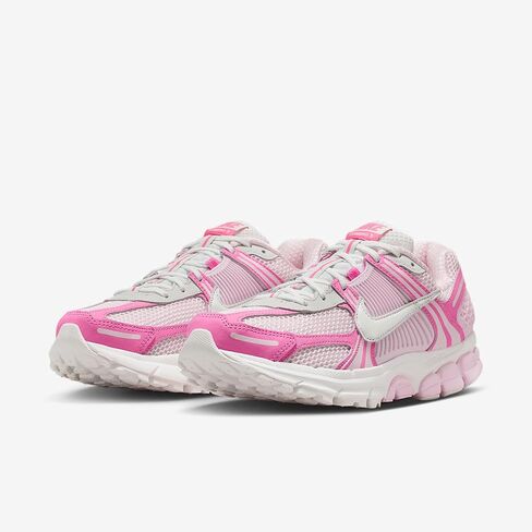 حذاء Nike Zoom Vomero 5 النسائي (وردي فاتح/وردي فوم/وردي مرح/أبيض قمة) in Kuwait